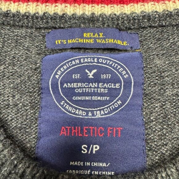 American Eagle Sweater Small Gray Wool Blend Striped Men Athletic Fit - Picture 6 of 8